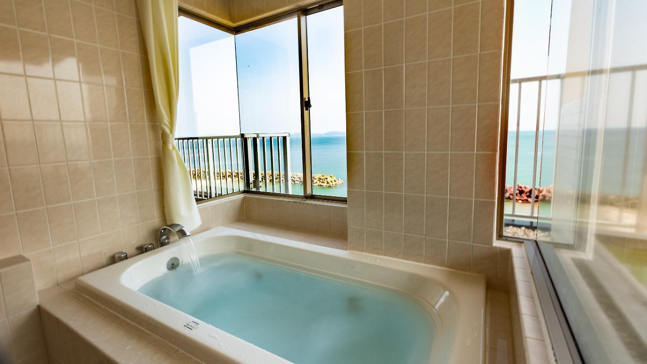 Hakusen Hotel Йонаго Екстериор снимка