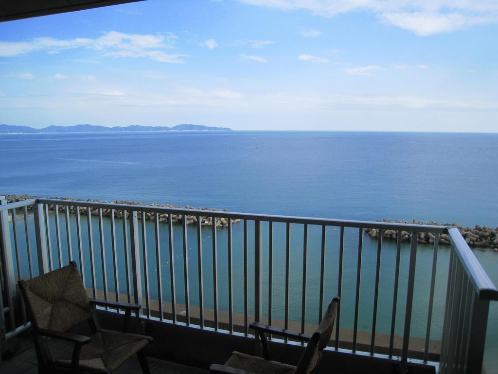 Hakusen Hotel Йонаго Екстериор снимка